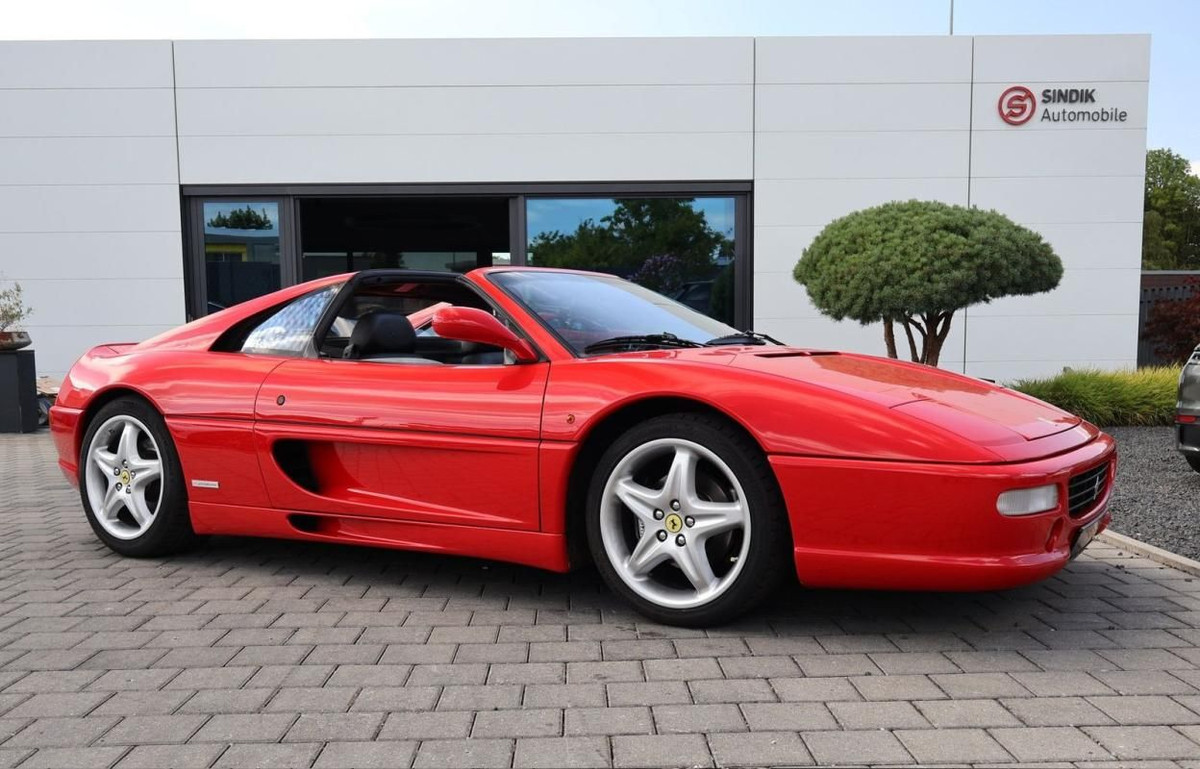 Ferrari F 355