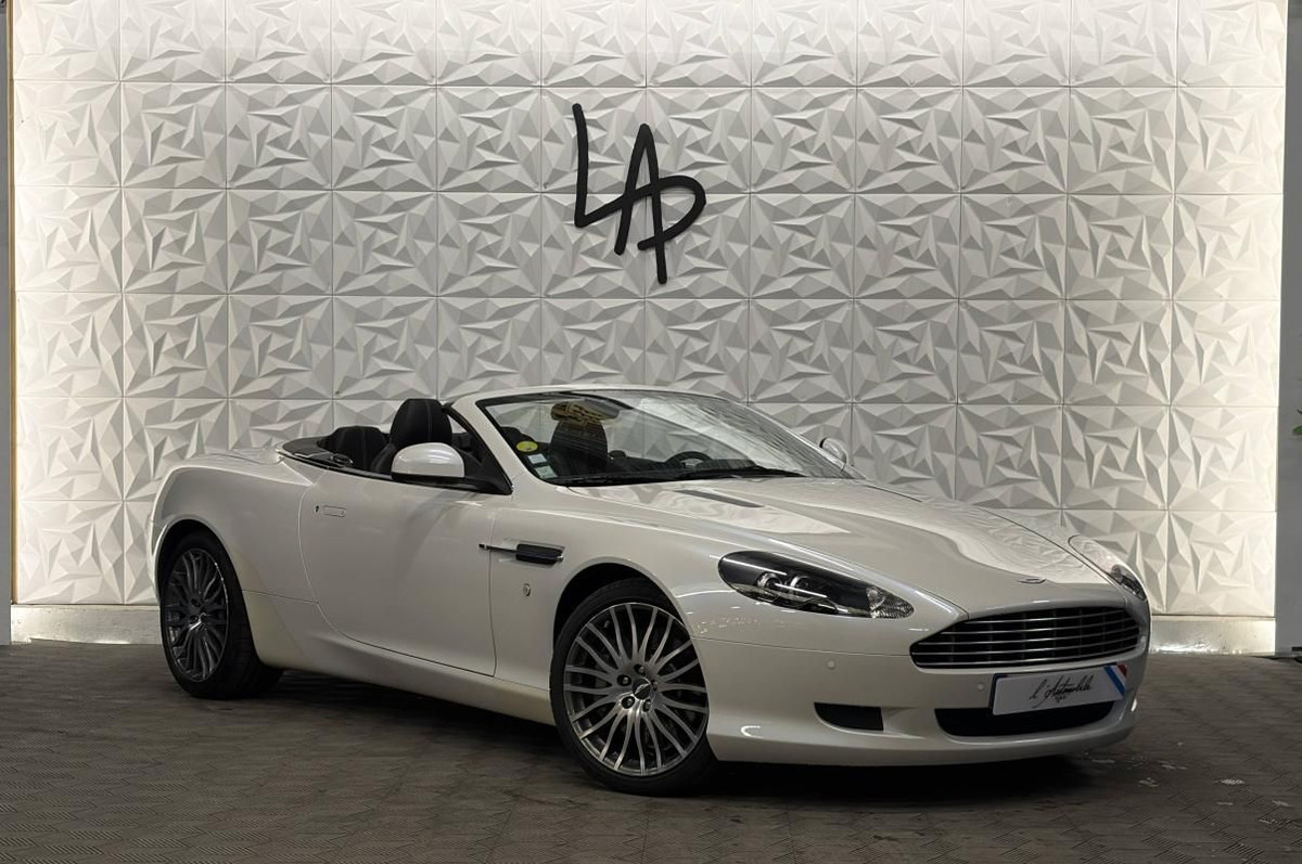 Aston Martin DB9