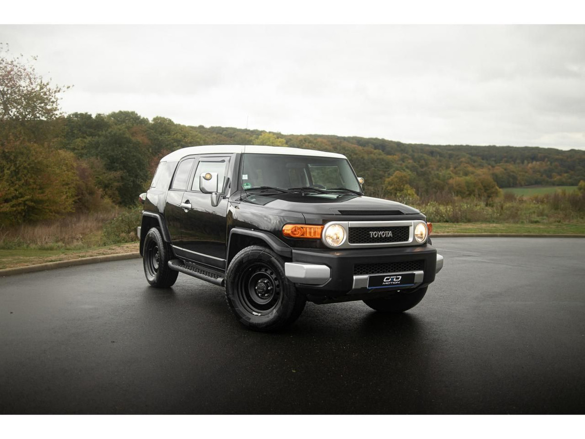 Toyota FJ