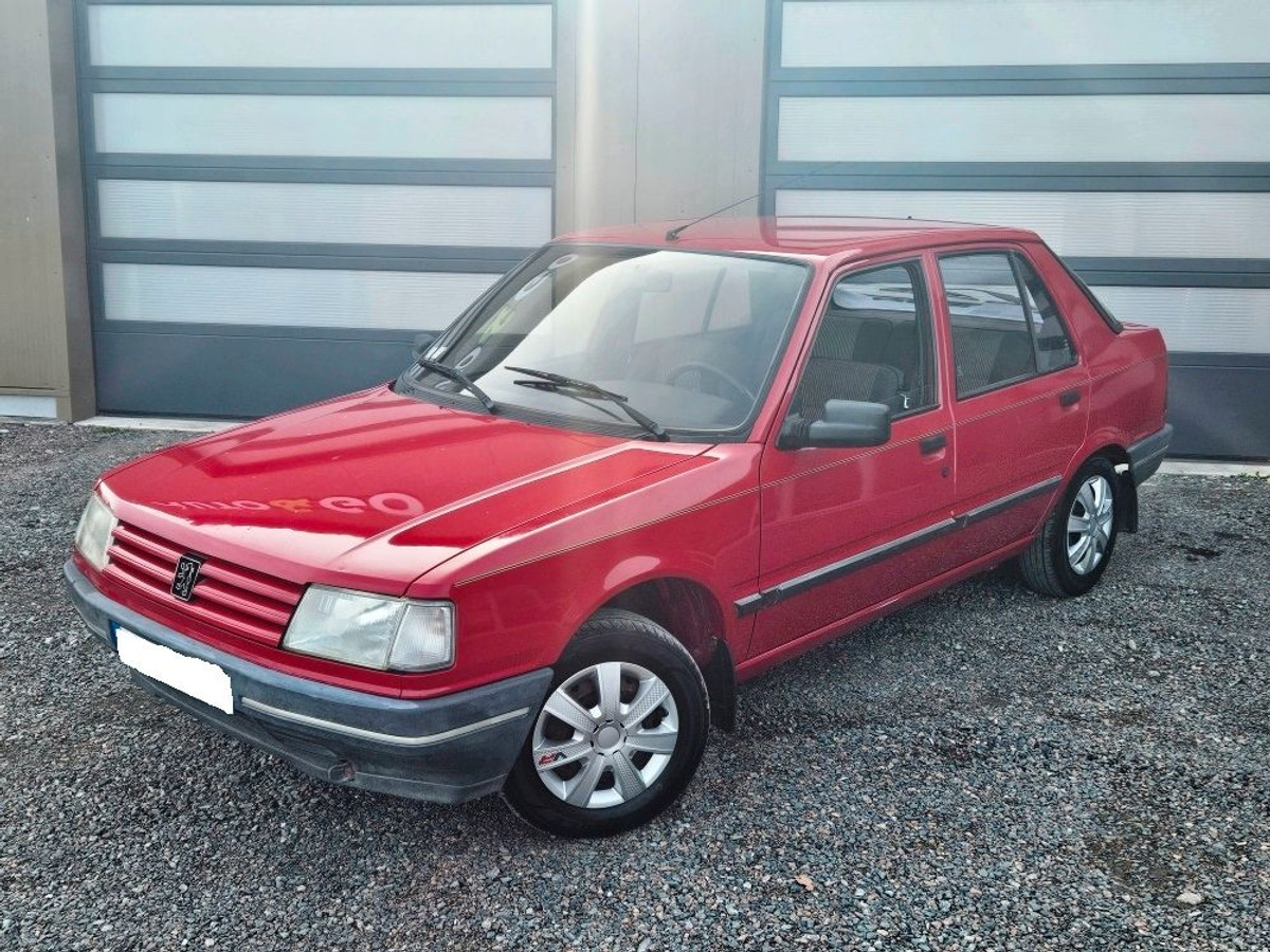 Peugeot 309