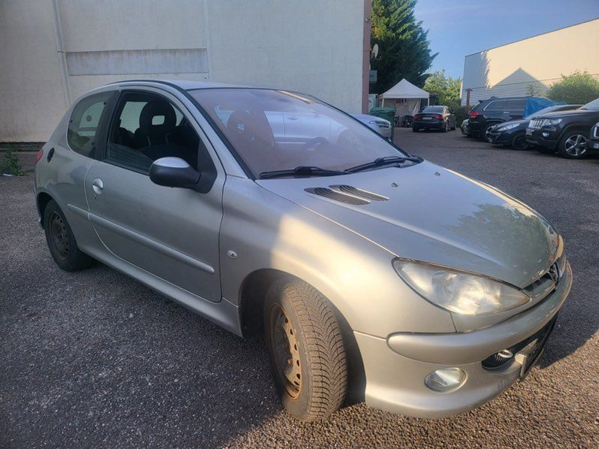Peugeot 206