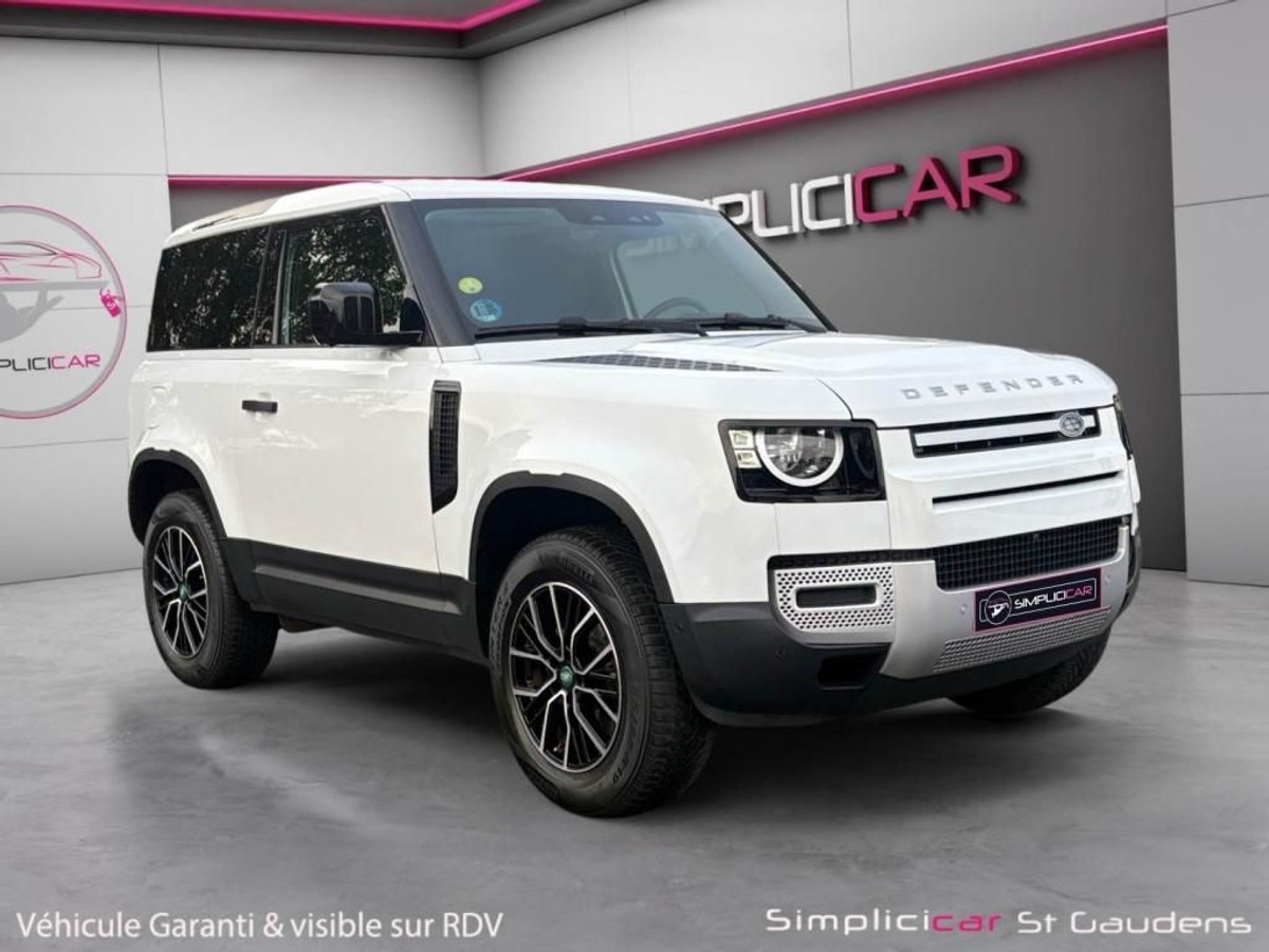 Land-Rover Defender