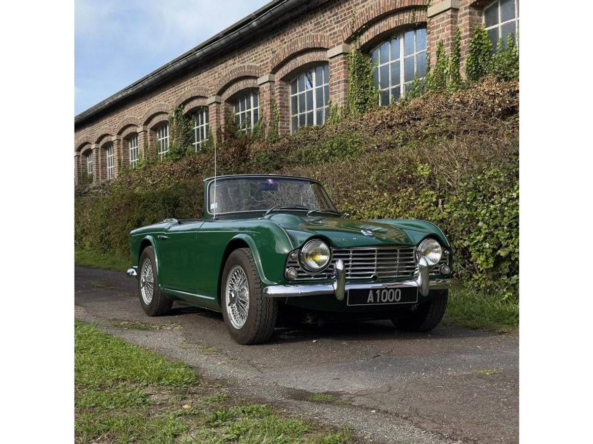 Triumph TR